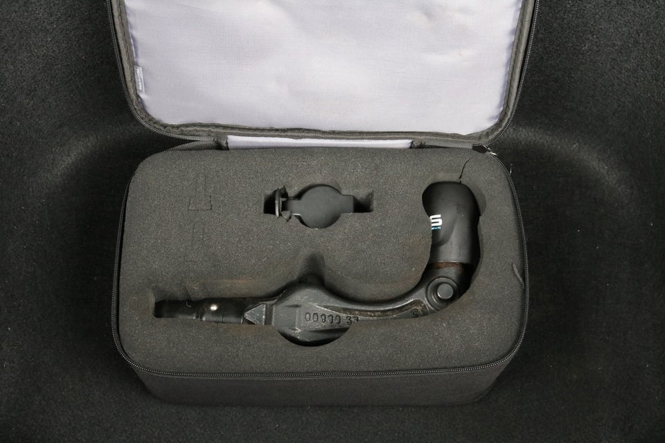 Tesla Model Y RWD 5d