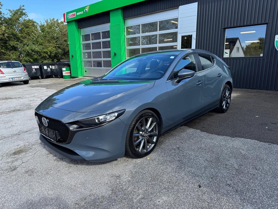 Mazda 3 1,8 SkyActiv-D 116 Cosmo aut. 5d