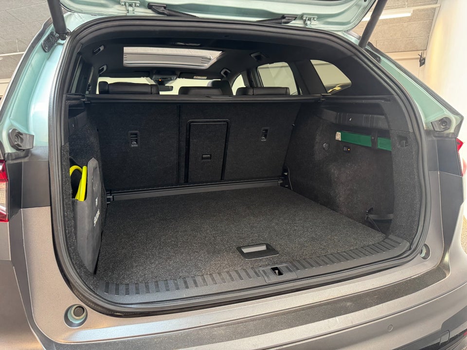 Skoda Enyaq 80x iV Founders Edition 5d