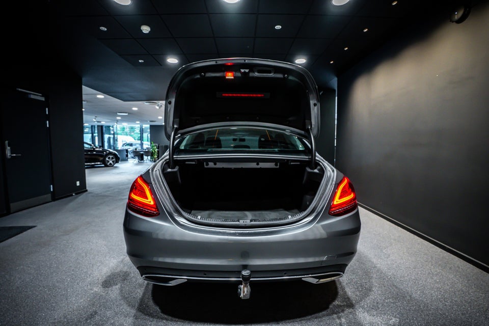 Mercedes C220 d 2,0 Advantage aut. 4d