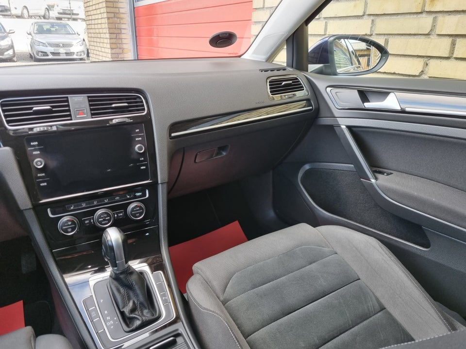 VW Golf VII 1,5 TSi 150 Highline Variant DSG 5d