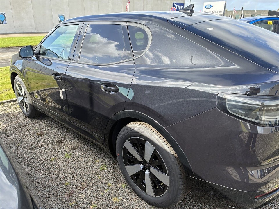 Ford Capri 82 Select Extended Range 5d