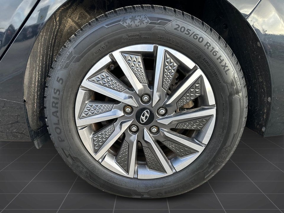 Hyundai Ioniq 40 EV Premium 5d