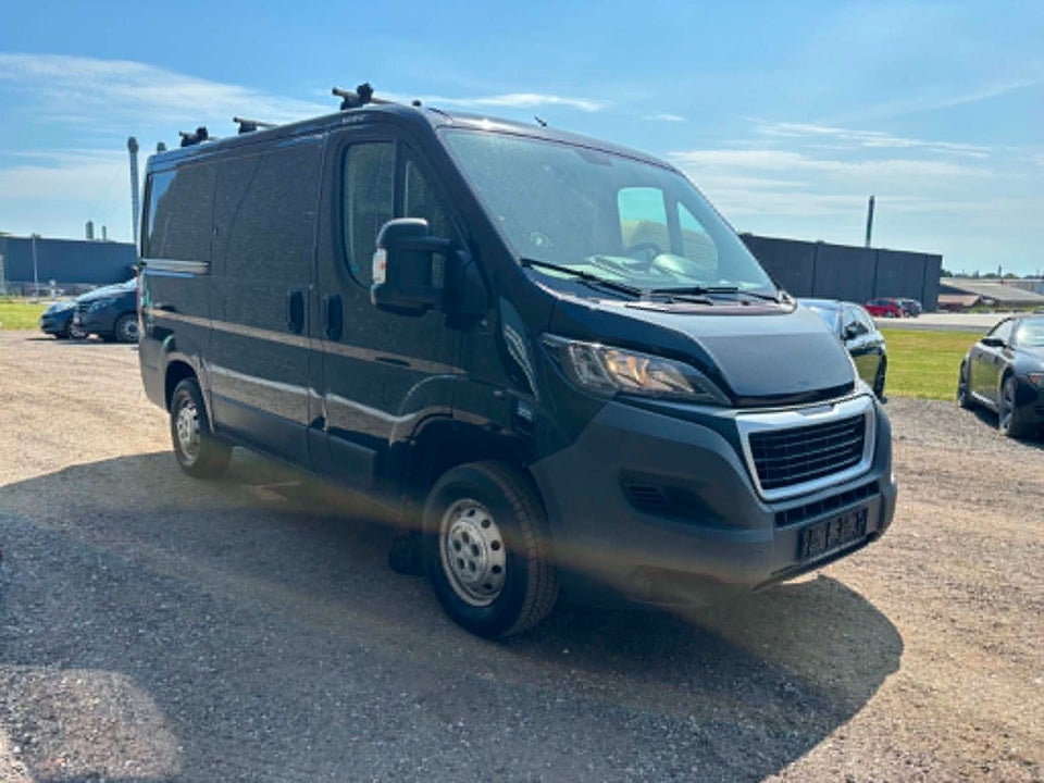 Peugeot Boxer 330 2,2 HDi 110 Kassevogn L1H1