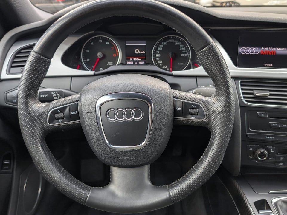Audi A4 3,2 FSi quattro 4d
