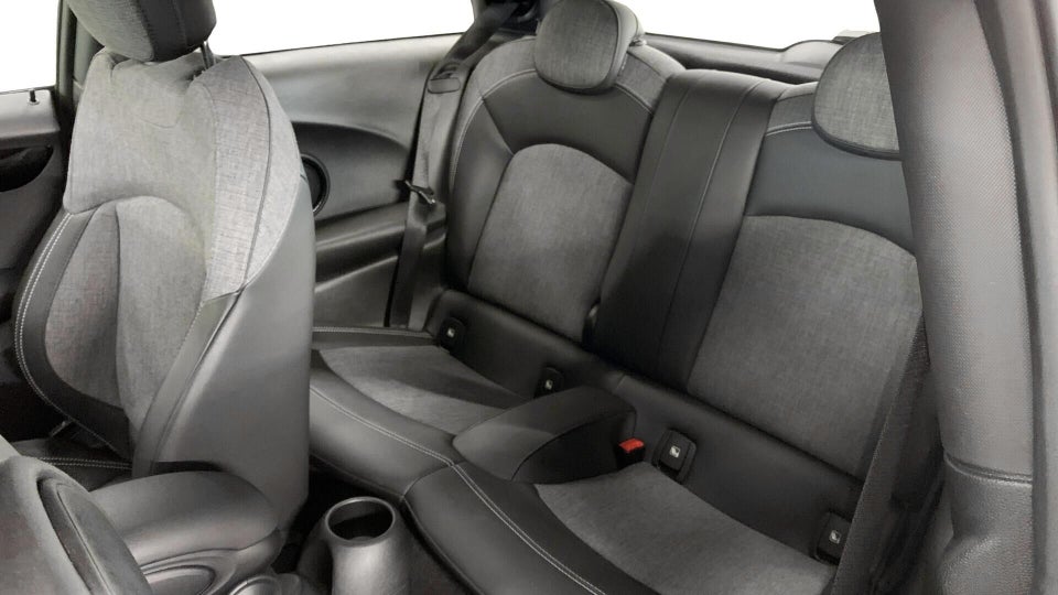 MINI Cooper SE Classic Trim 3d