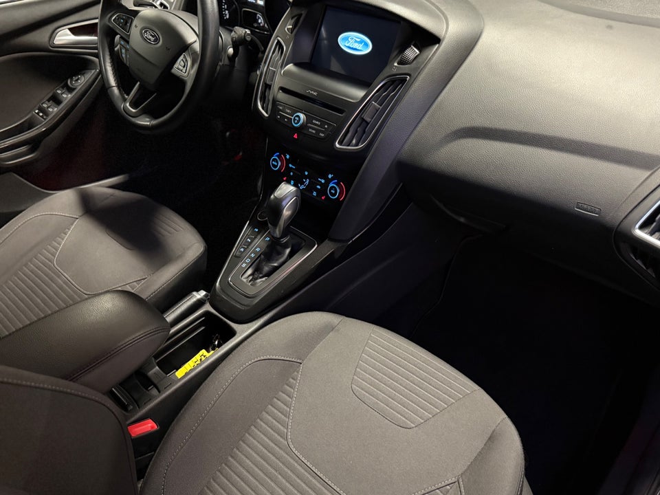 Ford Focus 1,0 SCTi 125 Business stc. aut. 5d