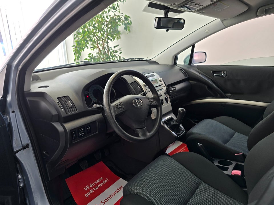 Toyota Corolla Verso 1,6 Terra 7prs 5d