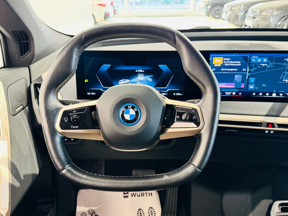 BMW iX xDrive40 Supercharged 5d