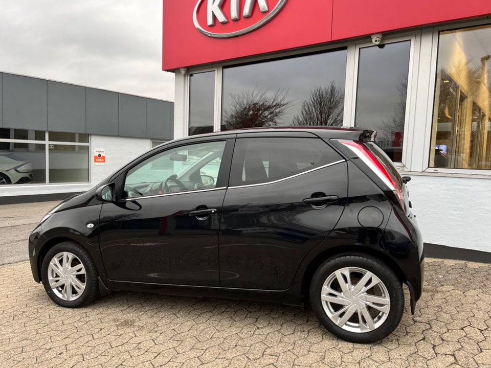 Toyota Aygo 1,0 VVT-i x-black II 5d