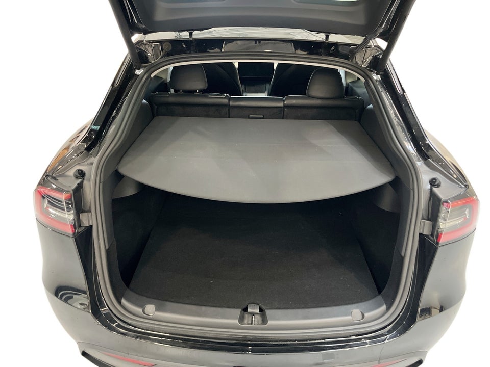 Tesla Model Y RWD 5d