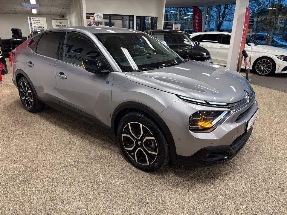 Citroën ë-C4 X 50 Shine 4d