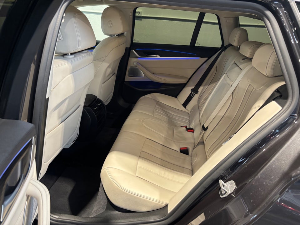 BMW 520d 2,0 Touring Luxury Line aut. 5d