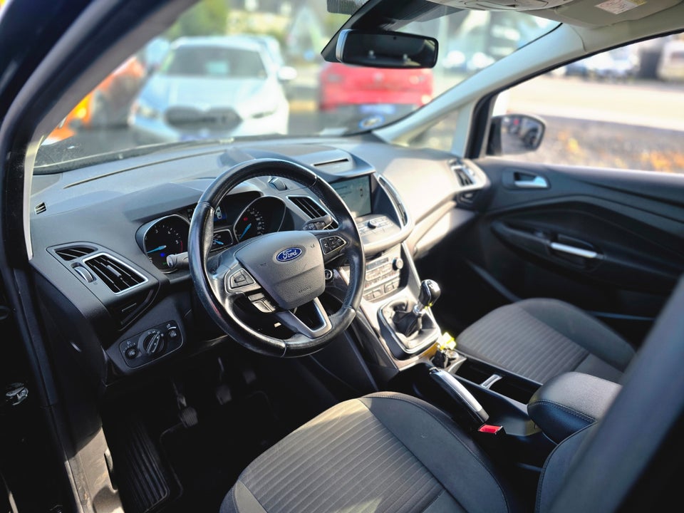 Ford C-MAX 1,5 TDCi 120 Titanium 5d
