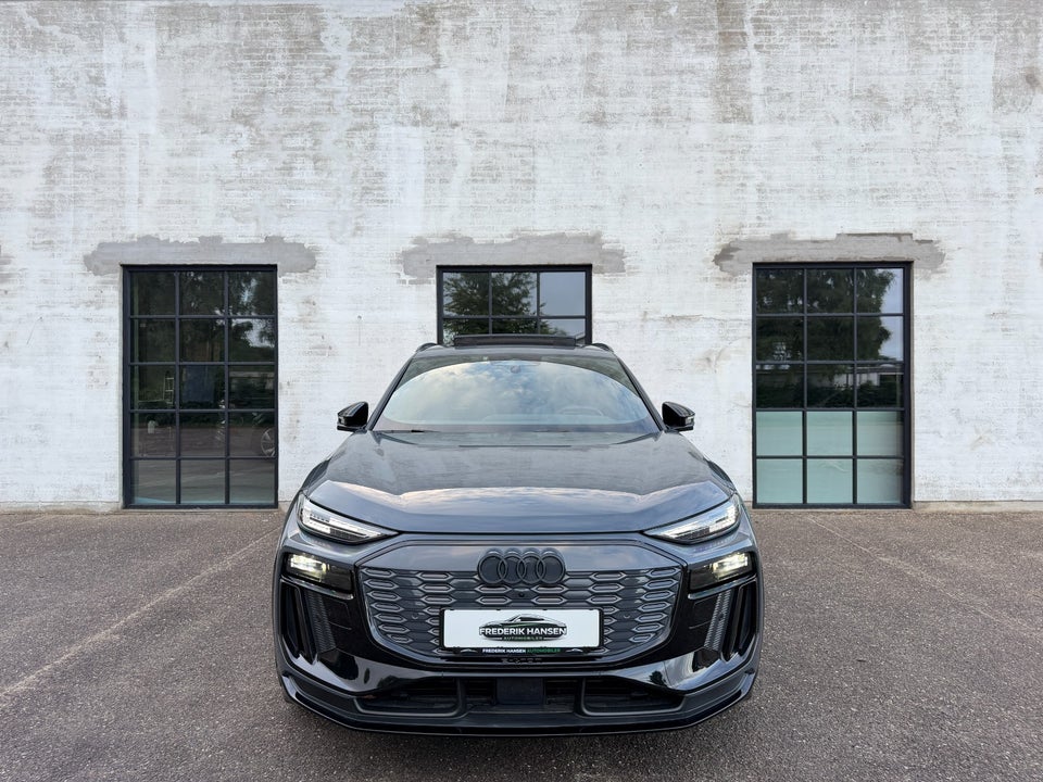 Audi Q6 e-tron Edition One S-line quattro 5d