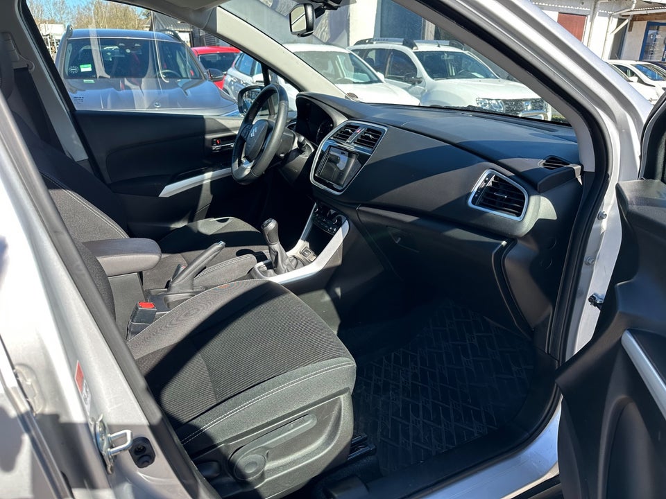 Suzuki S-Cross 1,0 Boosterjet Active 5d