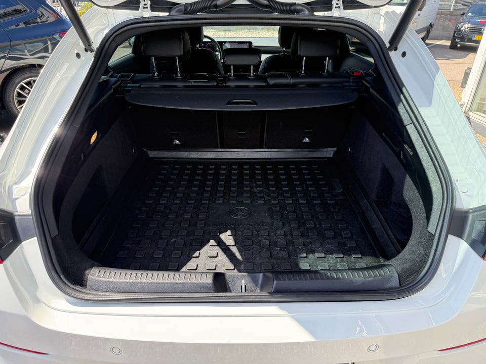 Mercedes CLA250 e 1,3 Progressive Line Shooting Brake aut. 5d