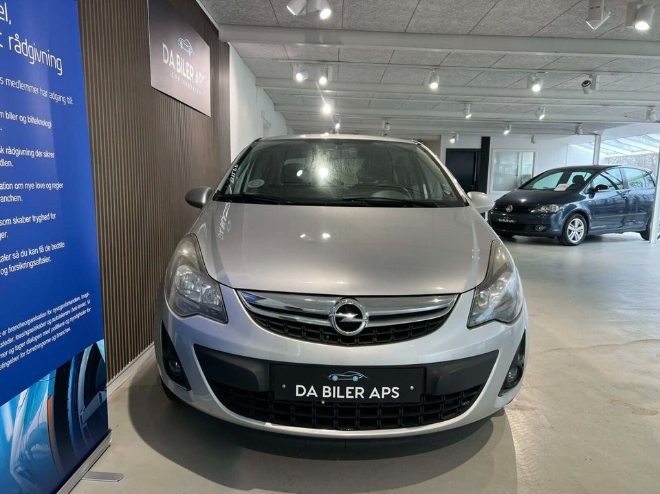 Opel Corsa 1,4 16V Cosmo 5d