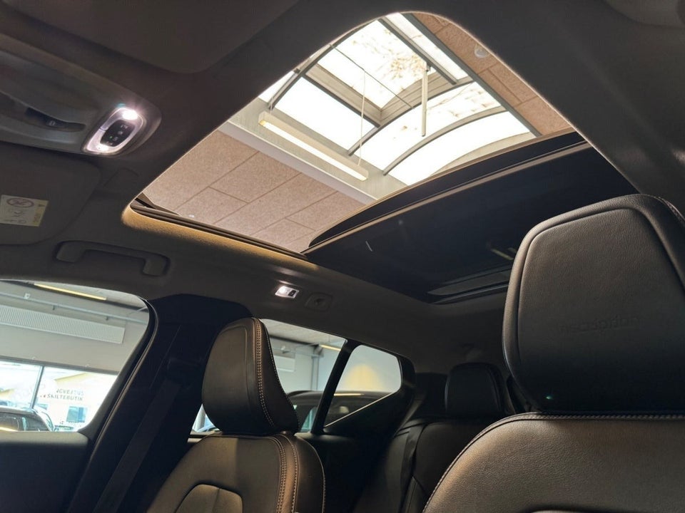 Volvo XC40 2,0 D4 190 Inscription aut. AWD 5d