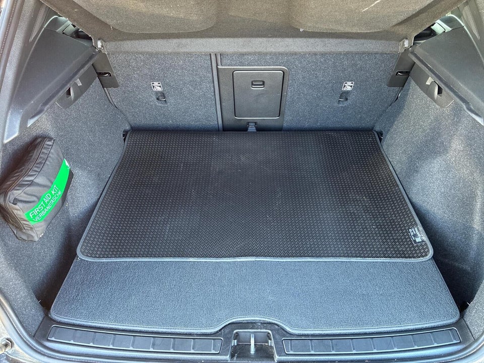 Volvo XC40 P6 ReCharge Ultimate 5d