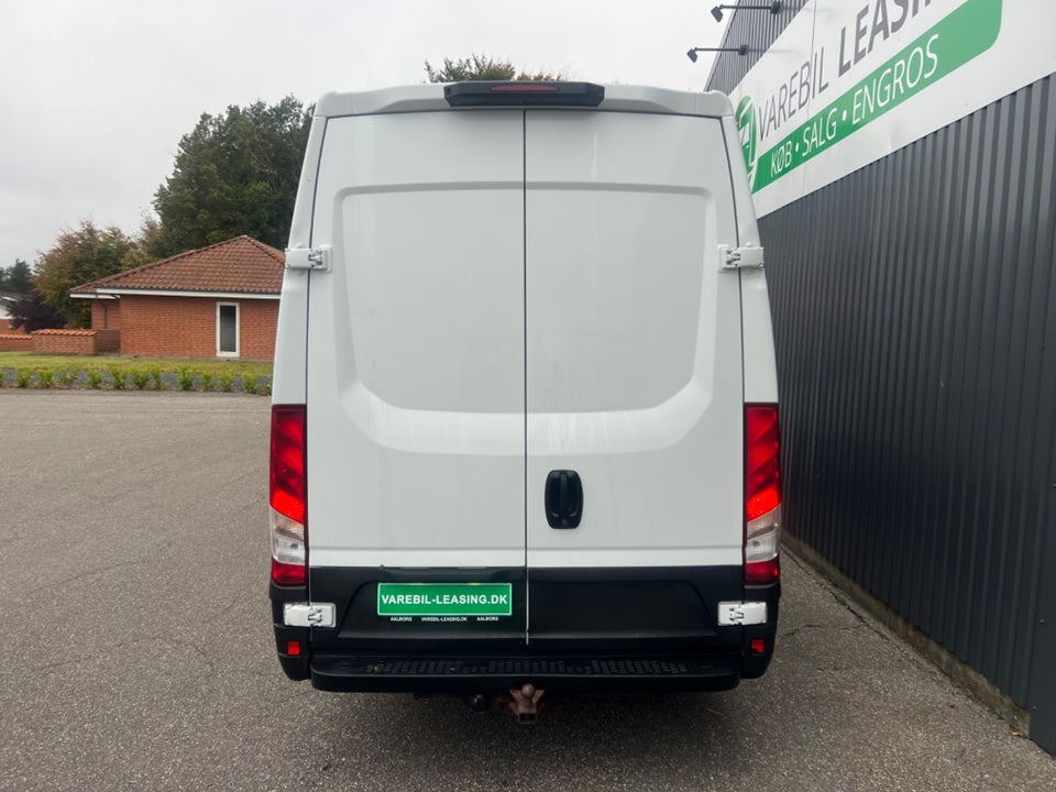 Iveco Daily 2,3 35S16 16m³ Van