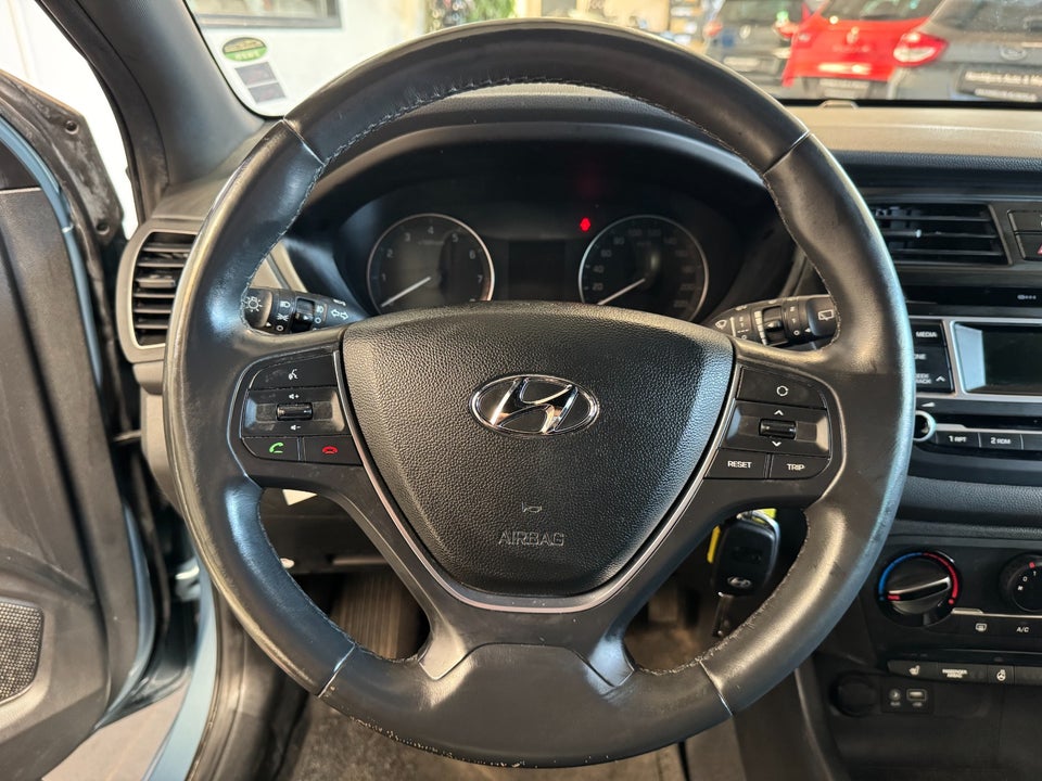 Hyundai i20 1,25 Fresh 5d