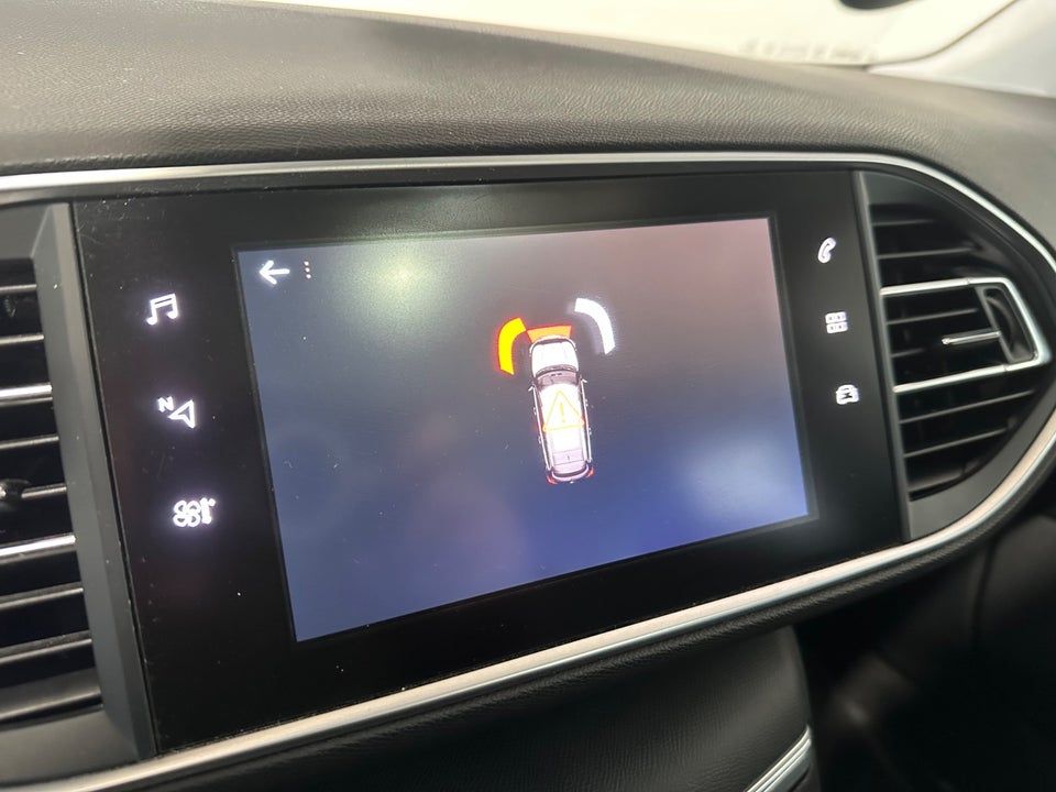 Peugeot 308 1,5 BlueHDi 130 Selection Sky SW 5d