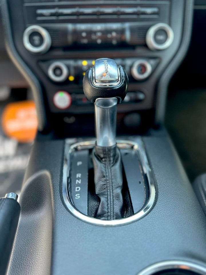 Ford Mustang 3,7 GT Fastback aut. 2d