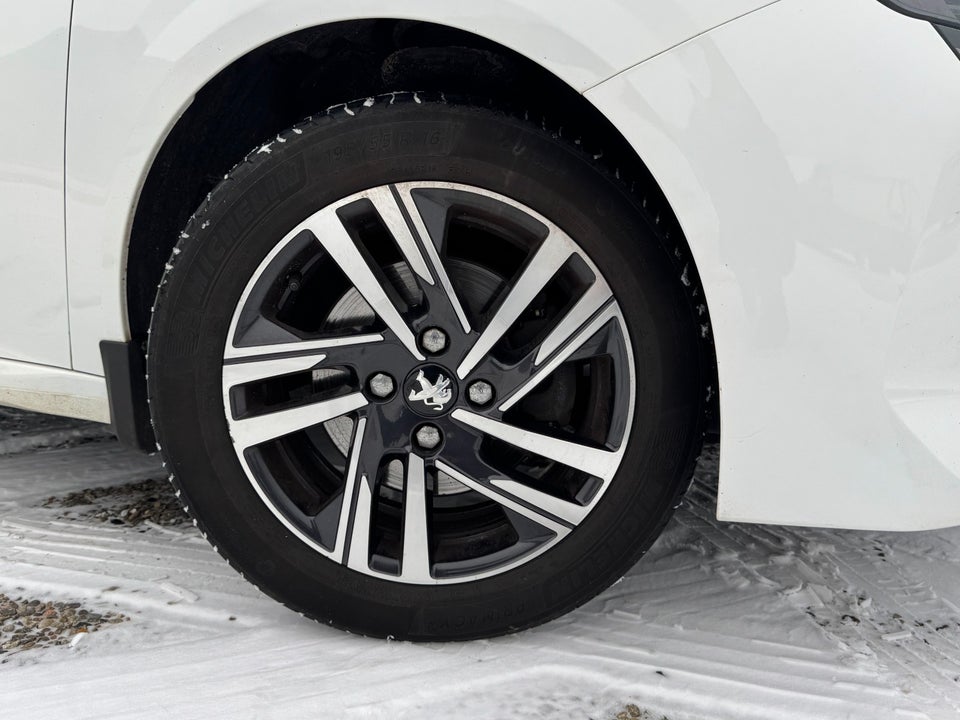 Peugeot 208 1,2 PureTech 100 Allure Pack 5d