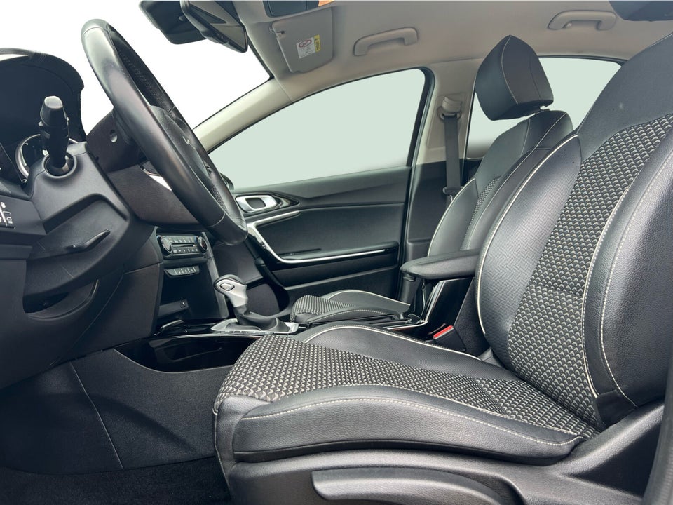 Kia XCeed 1,6 PHEV Upgrade DCT 5d
