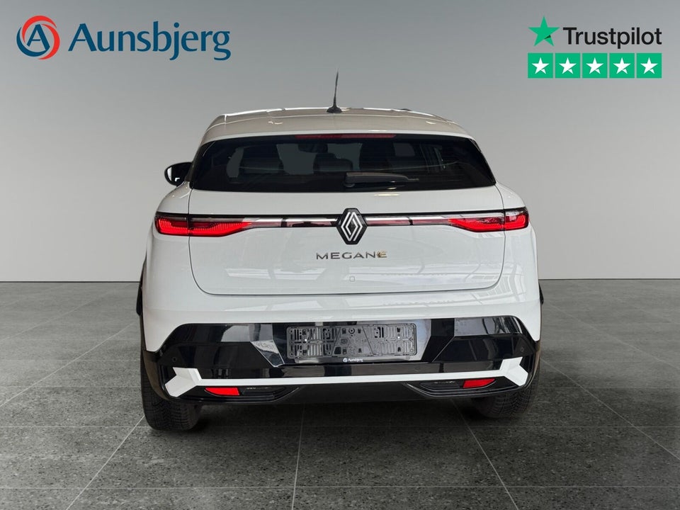 Renault Megane E-Tech 40 Equilibre 5d