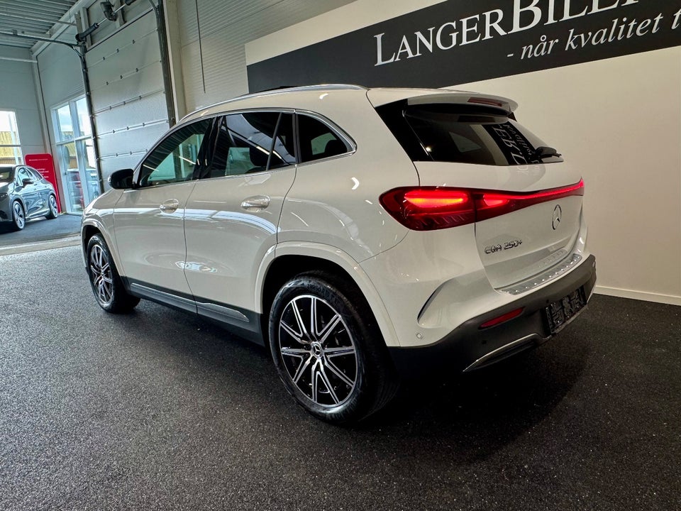 Mercedes EQA250+ AMG Advance 5d
