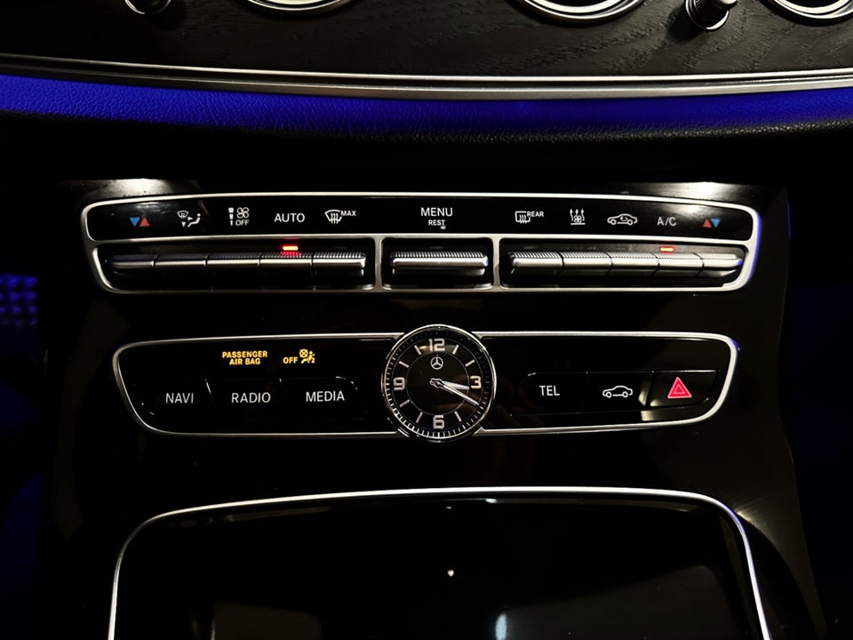 Mercedes E220 d 2,0 AMG Line stc. aut. 5d