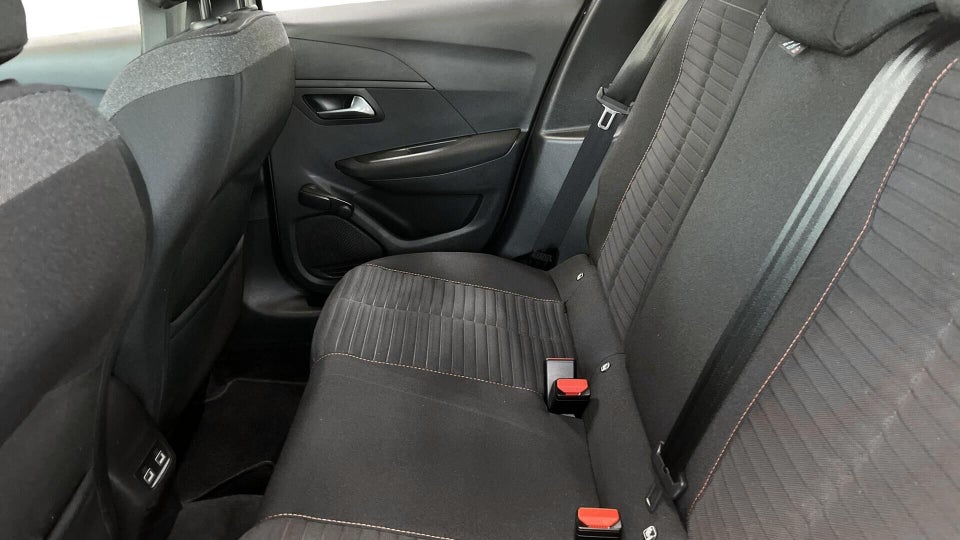 Peugeot e-208 50 Active 5d