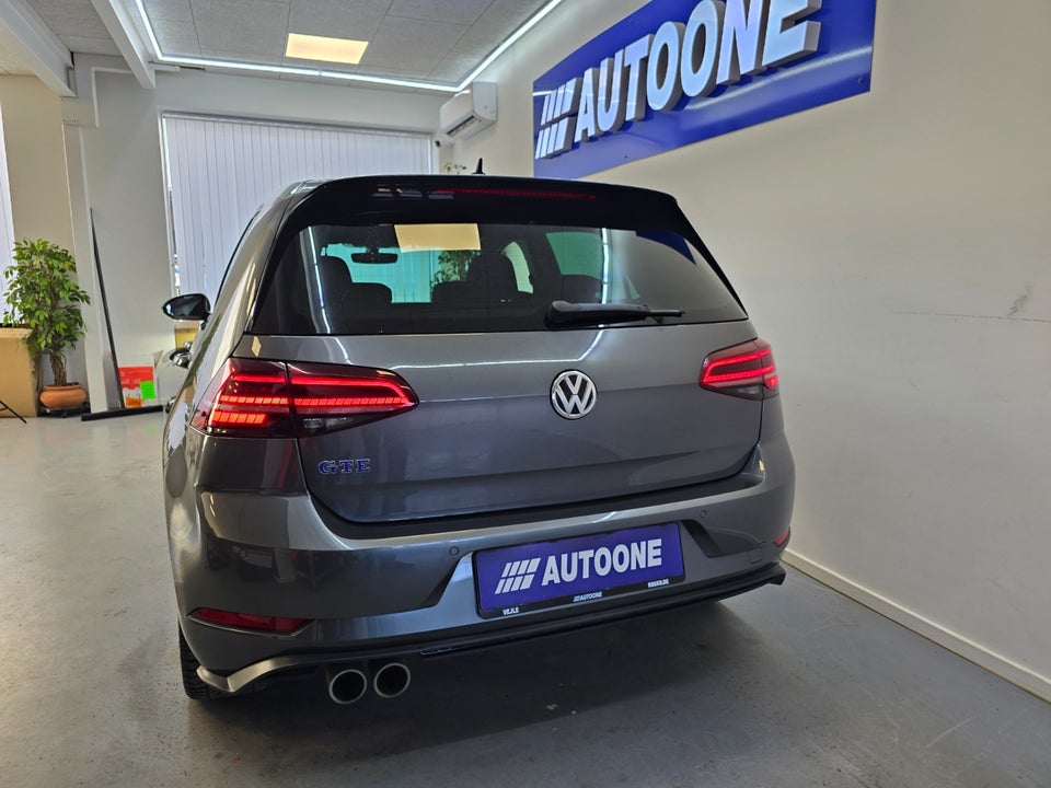 VW Golf VII 1,4 GTE DSG 5d