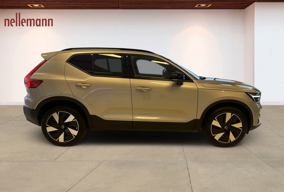 Volvo XC40 ReCharge Extended Range Plus 5d