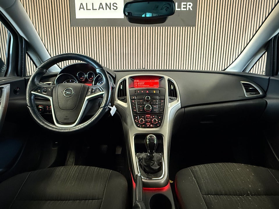 Opel Astra 1,7 CDTi 110 Enjoy Sports Tourer 5d