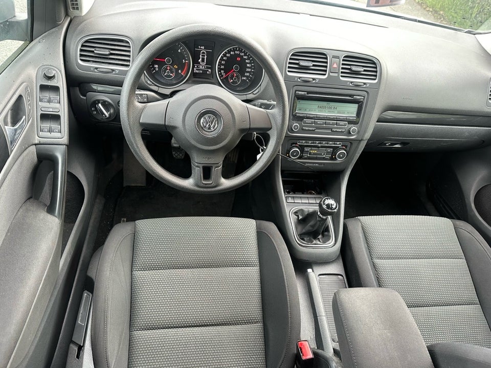 VW Golf VI 2,0 TDi 140 Comfortline 5d