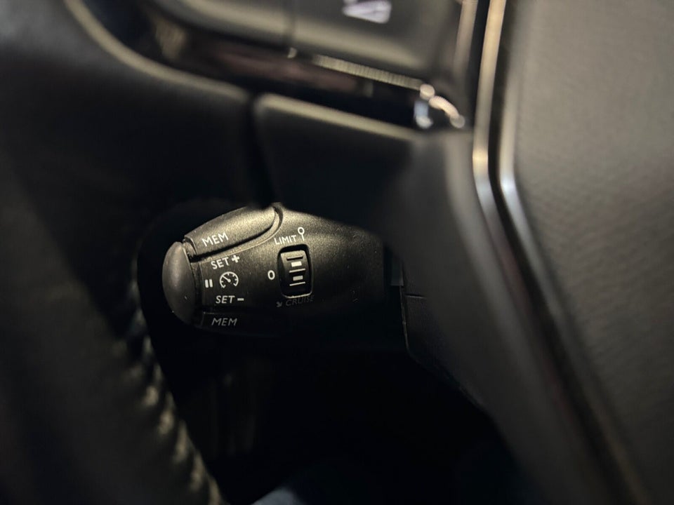 Peugeot e-208 50 Allure Pack 5d