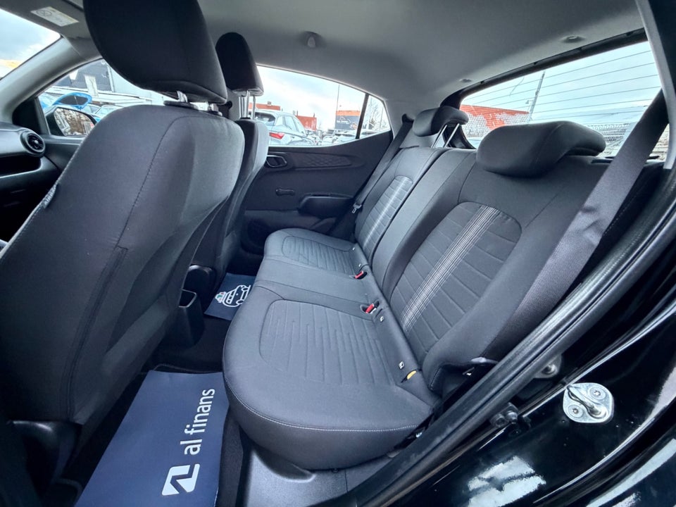 Hyundai i10 1,0 MPi Essential 5d