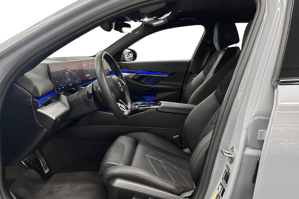 BMW i5 eDrive40 M-Sport 4d