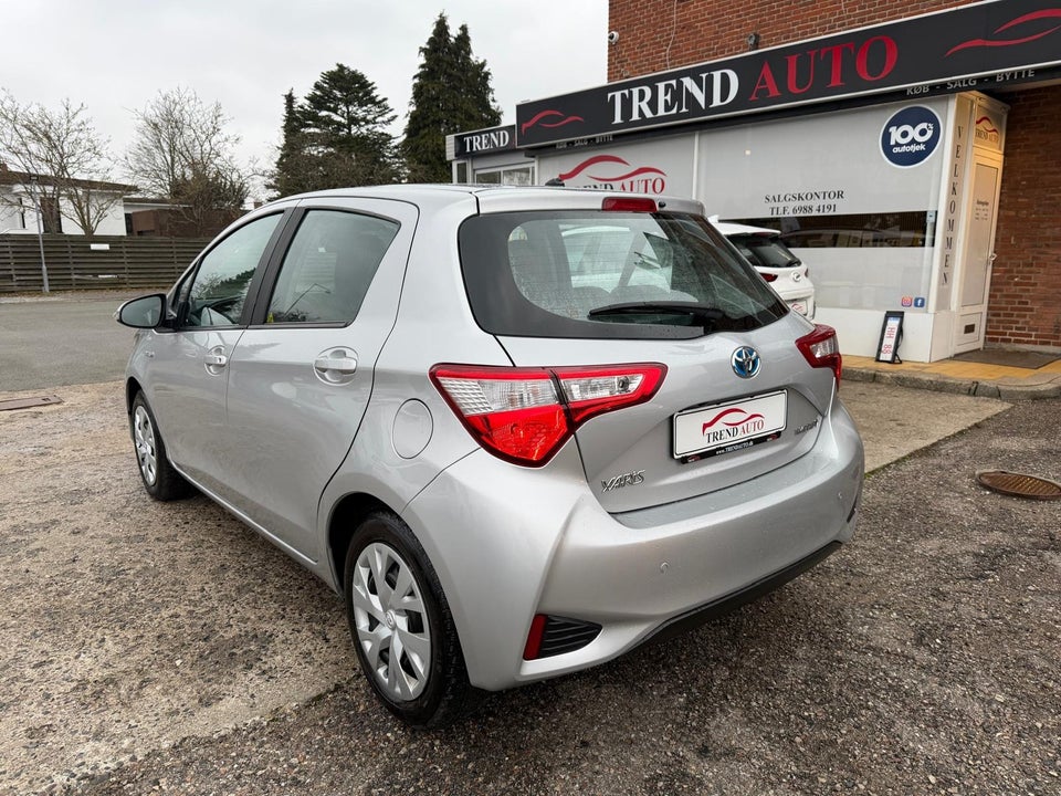 Toyota Yaris 1,5 Hybrid H2 e-CVT 5d