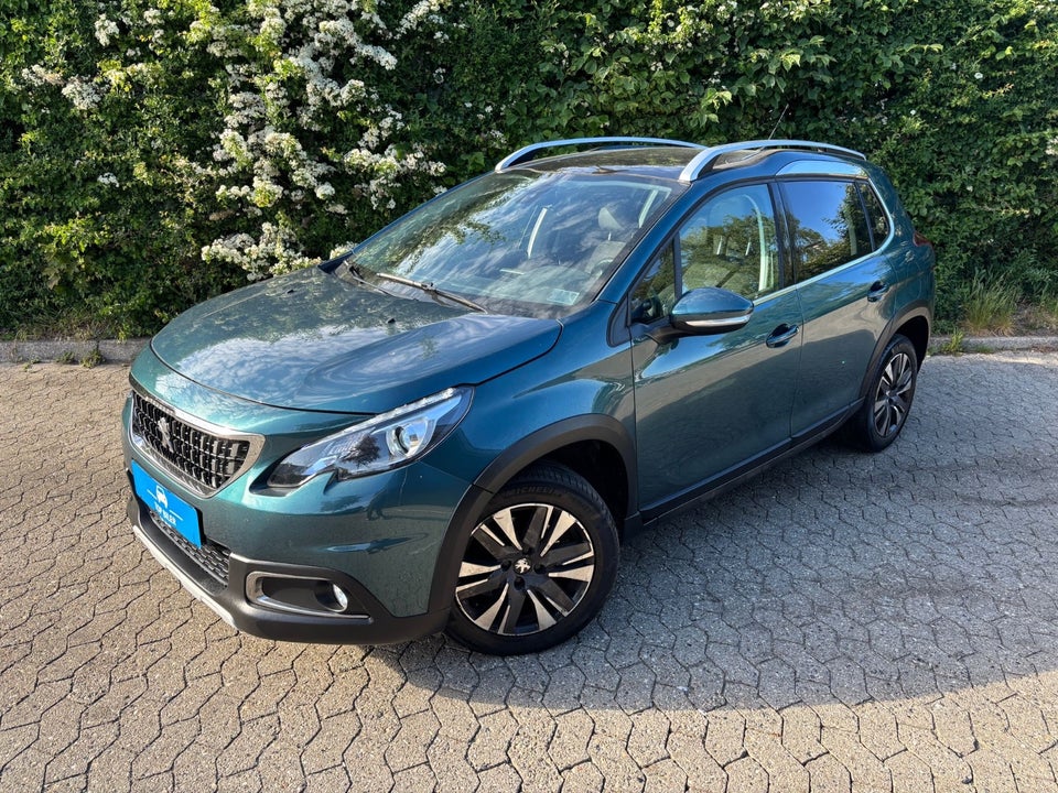Peugeot 2008 1,2 PureTech 110 Allure Sky EAT6 5d