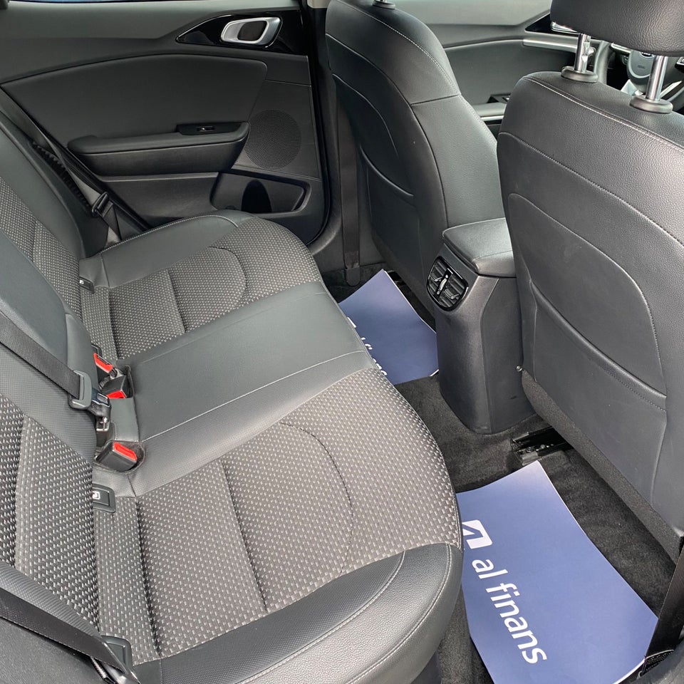 Kia XCeed 1,6 PHEV Upgrade DCT 5d