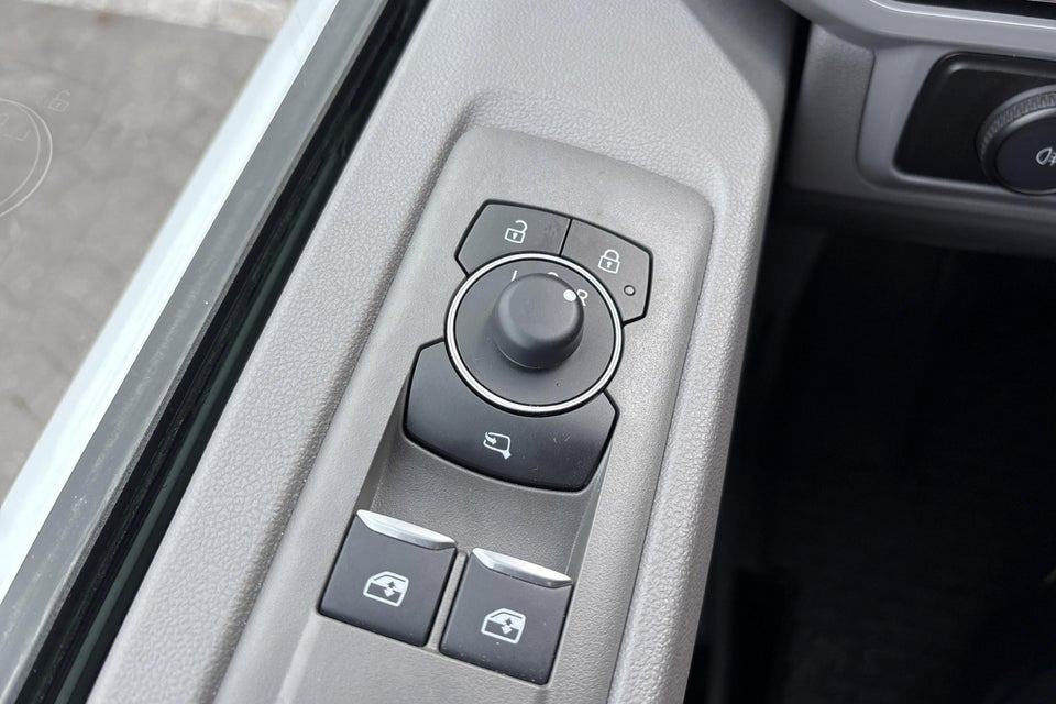 VW e-Transporter Comfort Kassevogn SWB