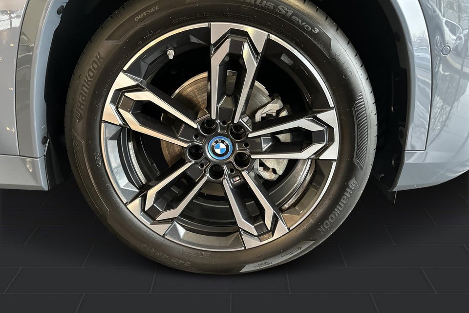 BMW iX1 eDrive20 M-Sport 5d