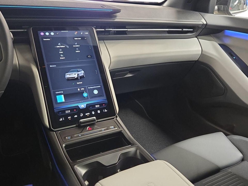 Ford Explorer 77 Premium Extended Range 5d