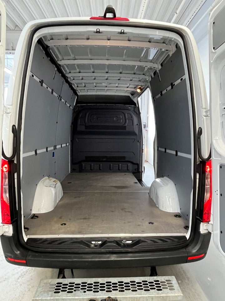 Mercedes Sprinter 317 2,0 CDi A2 Kassevogn aut. RWD