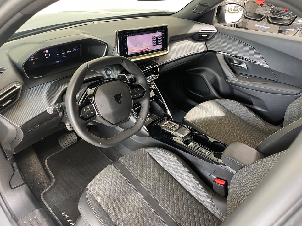 Peugeot 2008 1,2 PureTech 130 Allure EAT8 5d