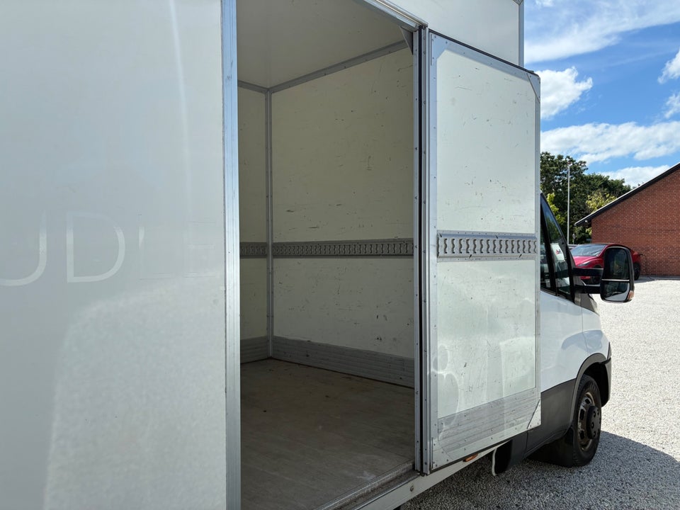 Iveco Daily 2,3 35C15 Alukasse m/lift 2d